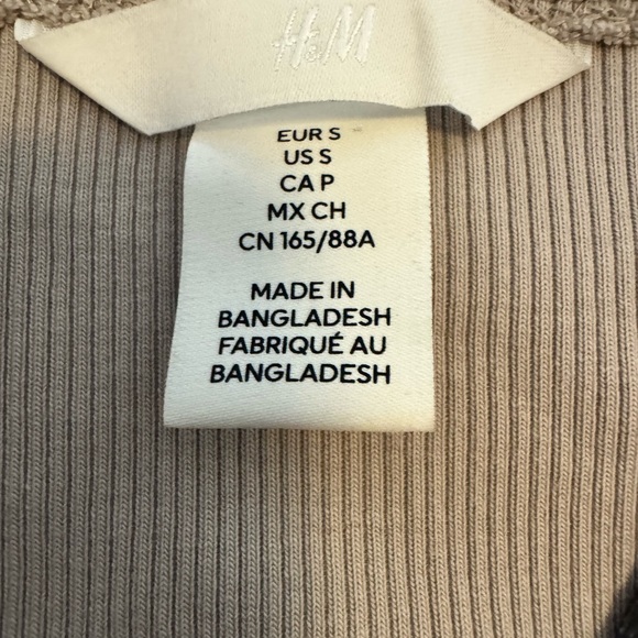 H&M Ribbed Strapless Tube Top - Picture 3 of 3